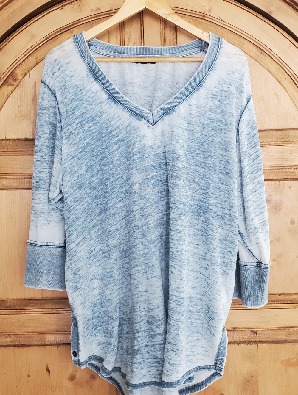 Jane and Delancey blue relaxed quarter length sleeves top  Size 2X.